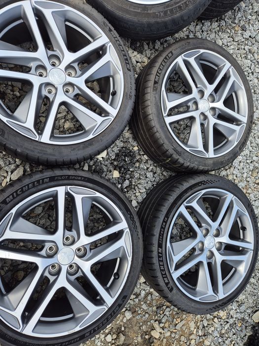 Koła letnie Peugeot 8Jx18 5x108 et48