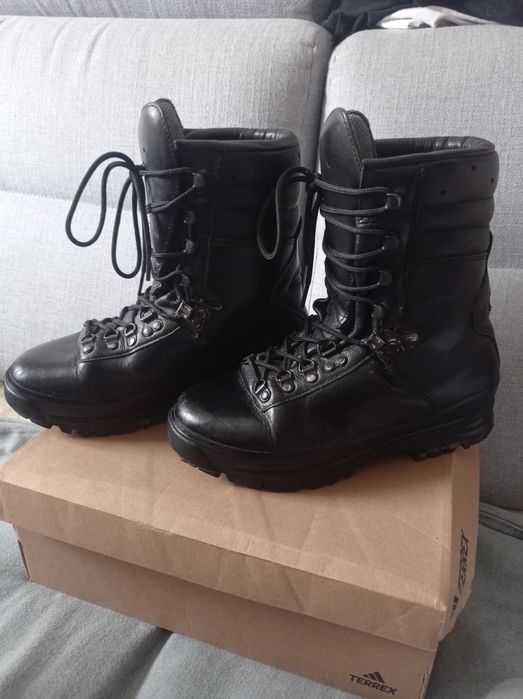 Buty wojskowe wojas z podeszwą Vibram, stan bardzo dobry