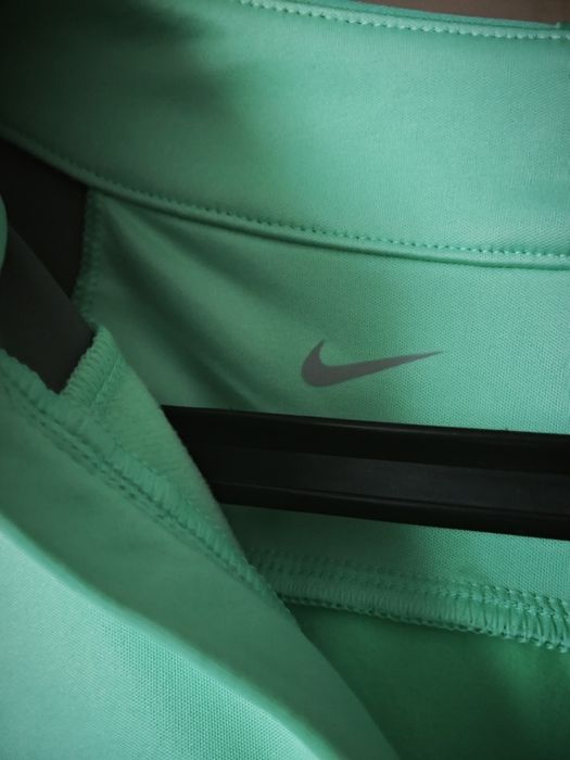 Damska koszulka do  biegania Nike Therma - Fit  turkusowa