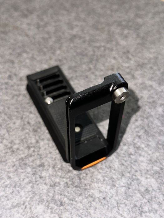 Universal L bracket Rollei