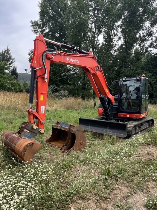 Kubota kx080.  1160horas 3 baldes