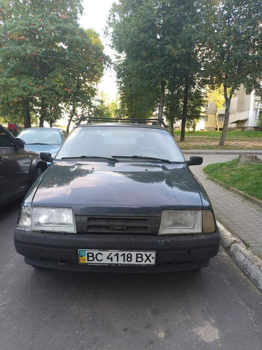 Терміново Недорого  авто Иж Ода