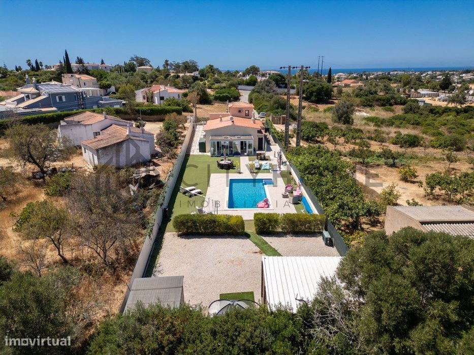 Moradia T3+1 Isolada com Piscina