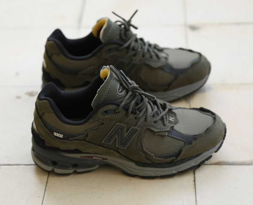 New Balance  2002R "Protection Pack - Dark Moss" sneakers