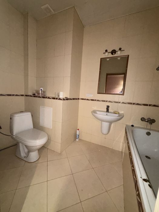 Продається двокімнатна квартира