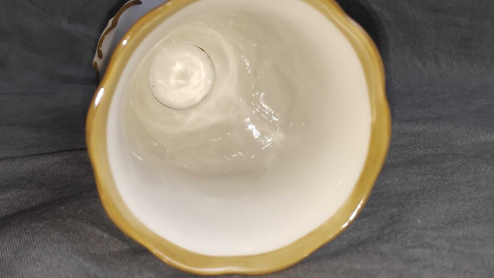 Stary wazonik porcelanowy ręcznie malowany Niemcy