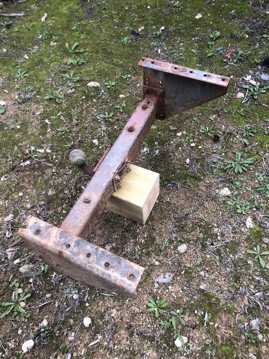 Bola de reboque com estrutura