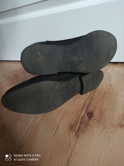 Czarne półbuty 38