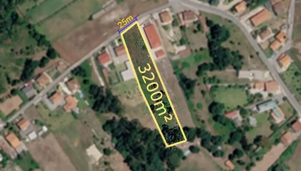 Terreno com 3200m² em Alvarães