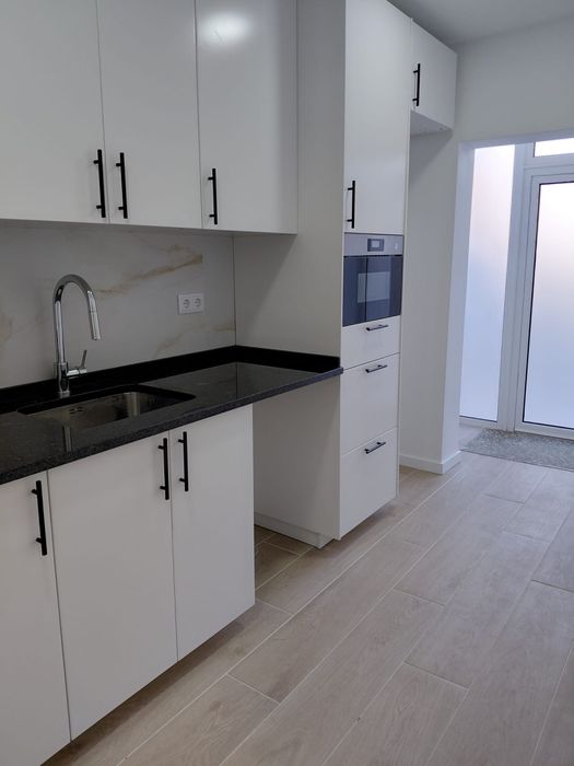 Vende-se RC T3 em Alhos Vedros com quintal