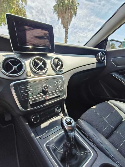 Mercedes CLA 180 Carvoeiro