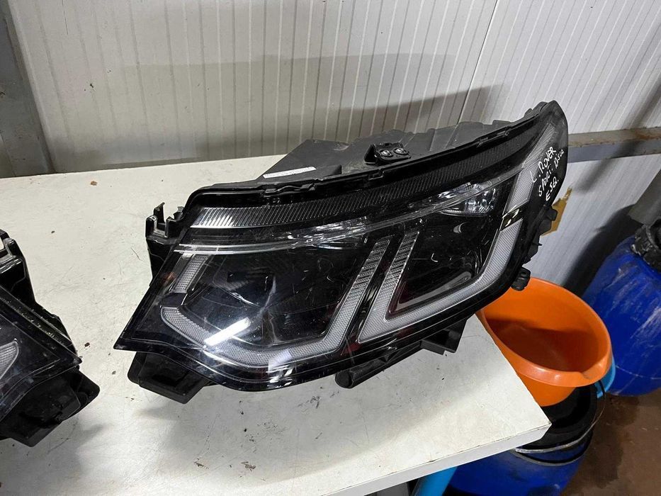 Par de Faróis Land Rover Discovery Sport