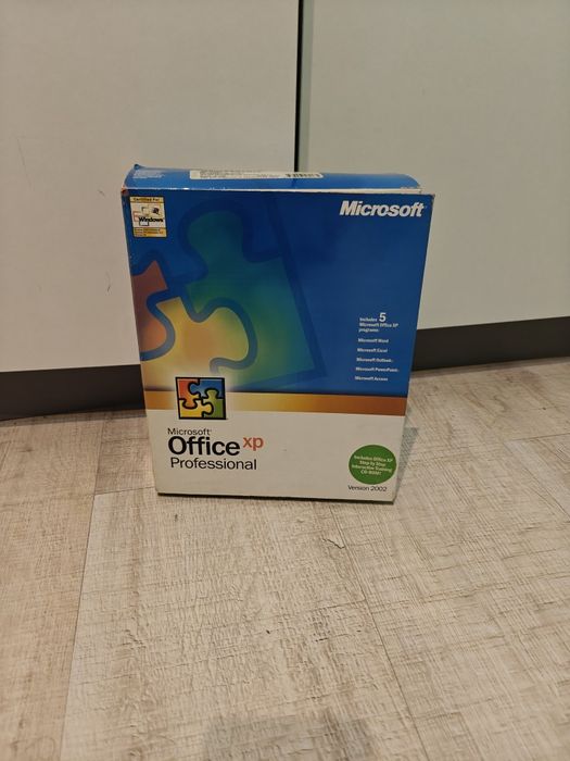Microsoft Office XP box