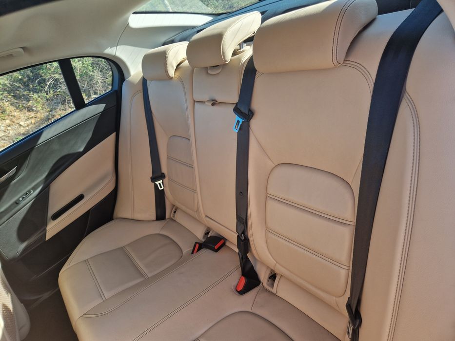 Jaguar XE com garantia de stand !! Cartaxo E Vale Da Pinta • OLX Portugal