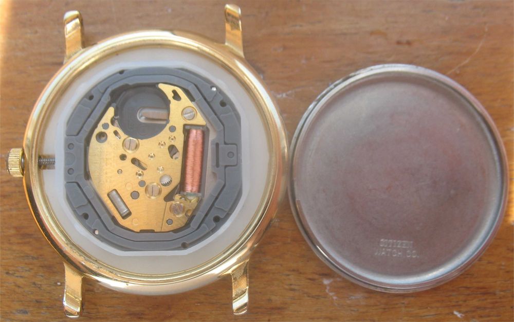 Citizen Quartz - 6110-Y58999K