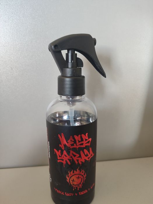 Mess spray Chase out