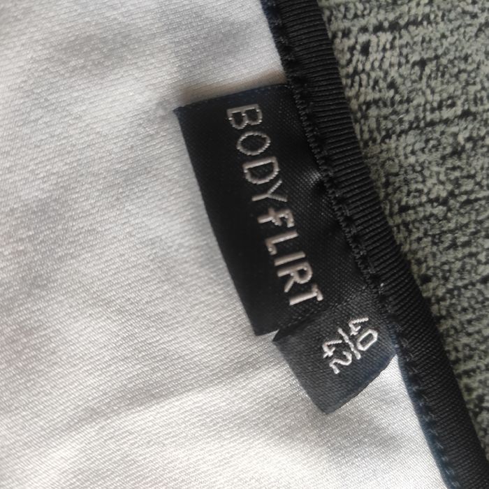 Sukienka letnia Bodyflirt