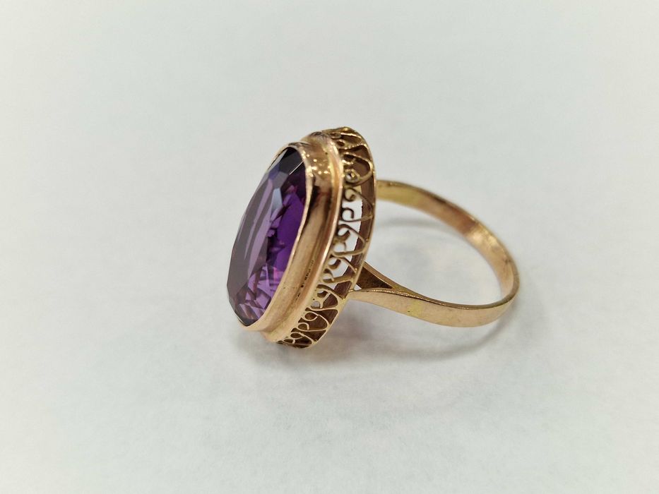 Złoty pierścionek/ 585/ 6.81 gram/ R21/ Aleksandryt/ XX wiek