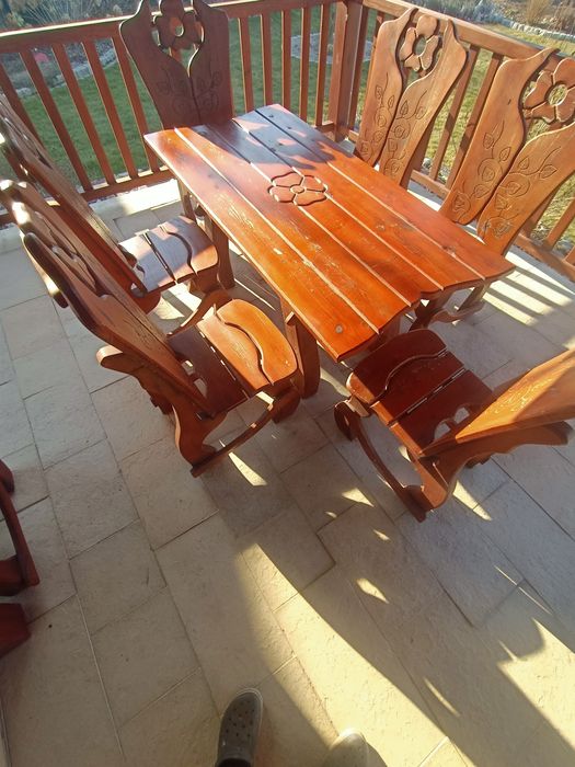 Meble ogrodowe  komplet stół z krzesłami