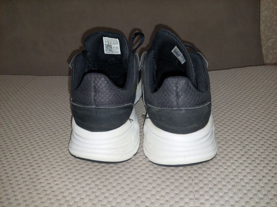 Кросівки adidas стєлька 24.5 см. Оригінальні