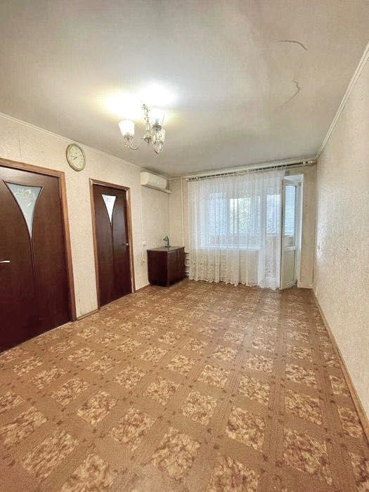D1M Продам 4 кімнатну квартиру в житловому стані, в районі Одеської.