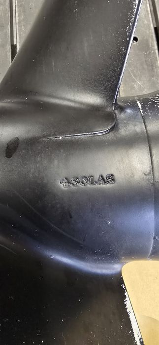 Śruba napędowa silnik zaburtowy 14,2 x 21 suzuki