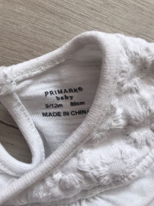 Дуже гарна Сукня плаття  з рукавами  від Primark ріст 80-86 см