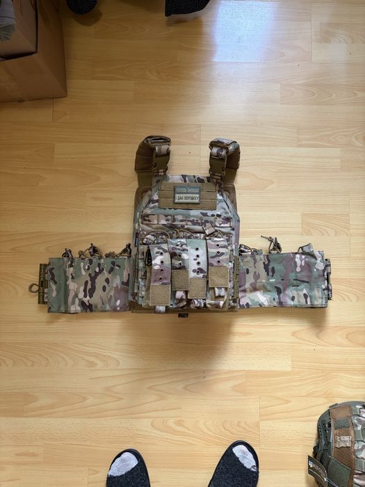 Новий шолом обміняю