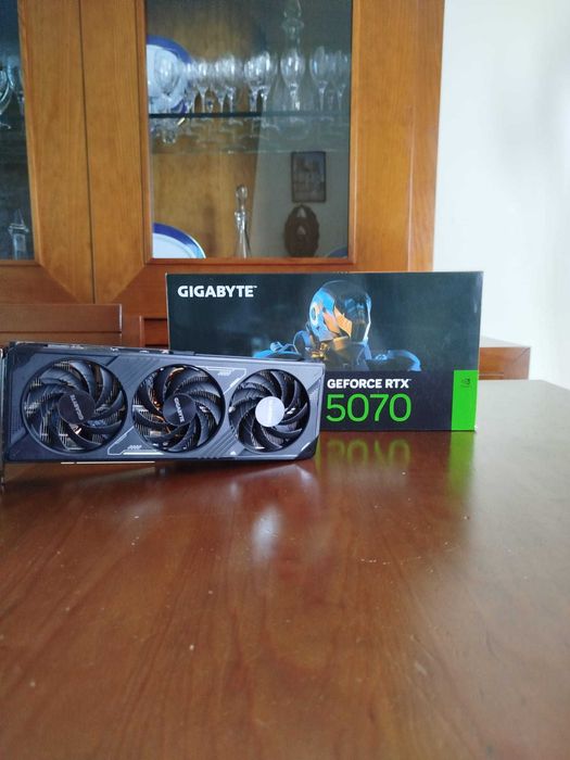 Gigabyte NVIDIA RTX 5070 - Como Nova494052980095068160