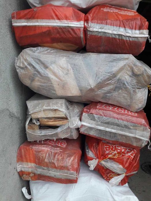 Lenha Seca de Mistura Ensacada – +/- 15Kg