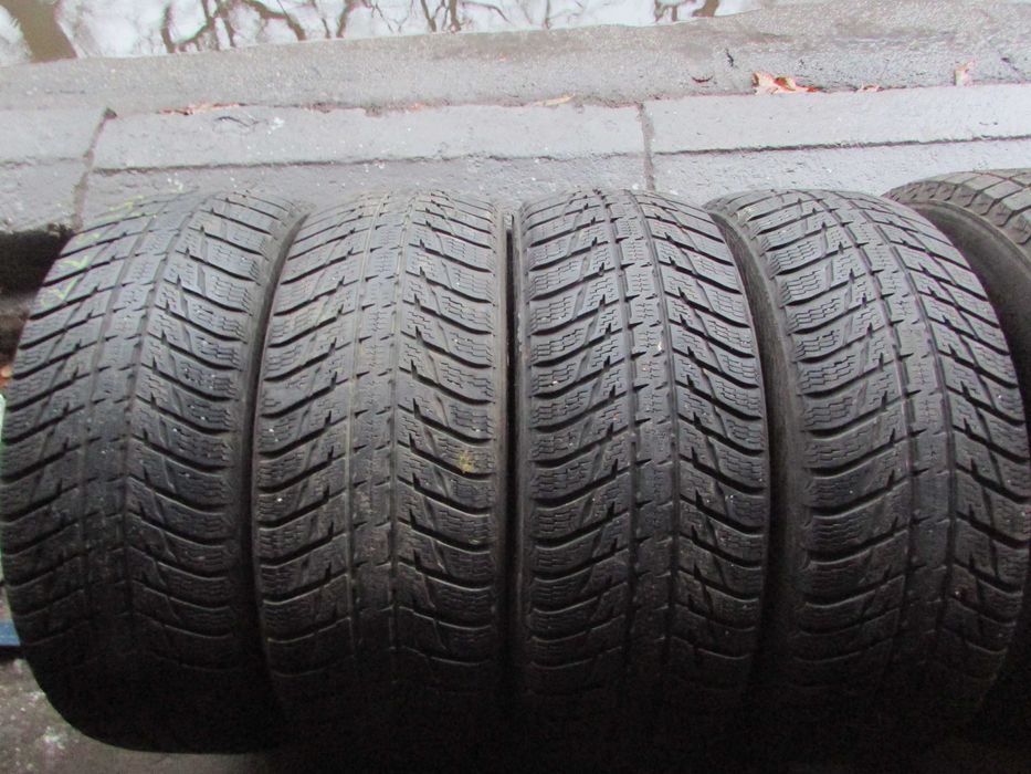 225/60/R17 шини зимові Nokian WR Suv3