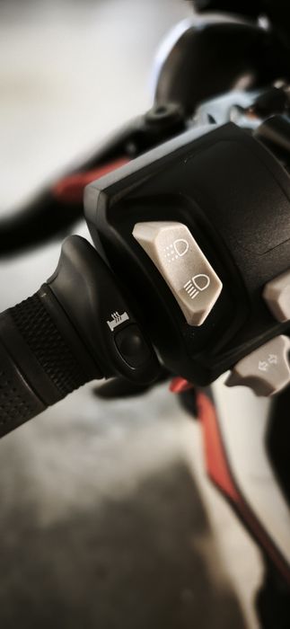 Triumph Street Triple RS igual a nova