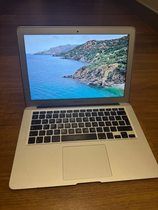 MacBook Air Retina 13″ (2018) intel core i5 nucleo duplo 8G Ram 64GB