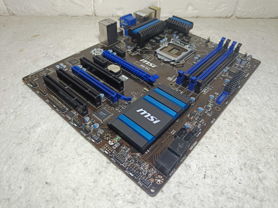 Материнська плата - MSI B85A-G43 - LGA1150 - у робочому стан