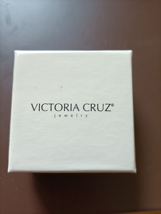 Brincos em prata 925 da Victoria cruz jewelry
