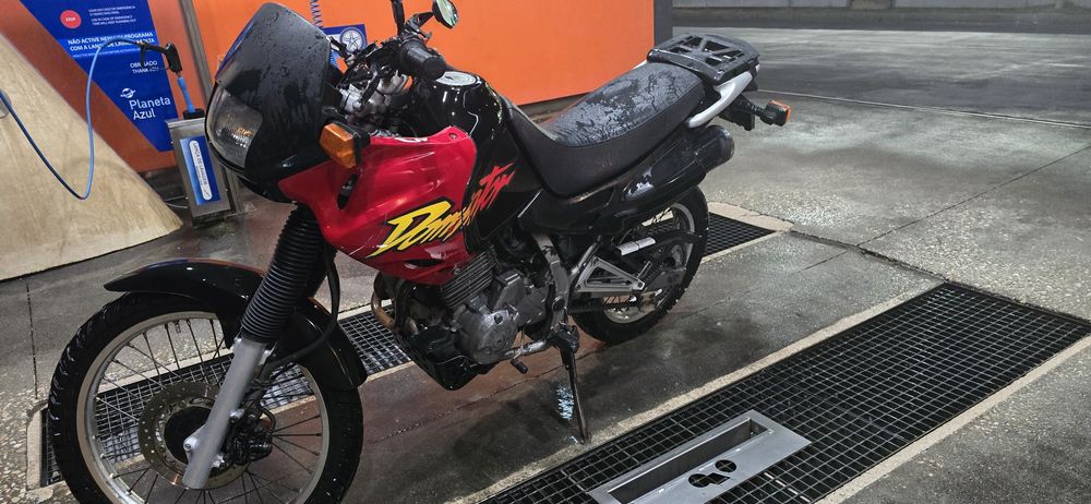 Honda dominator nx 650