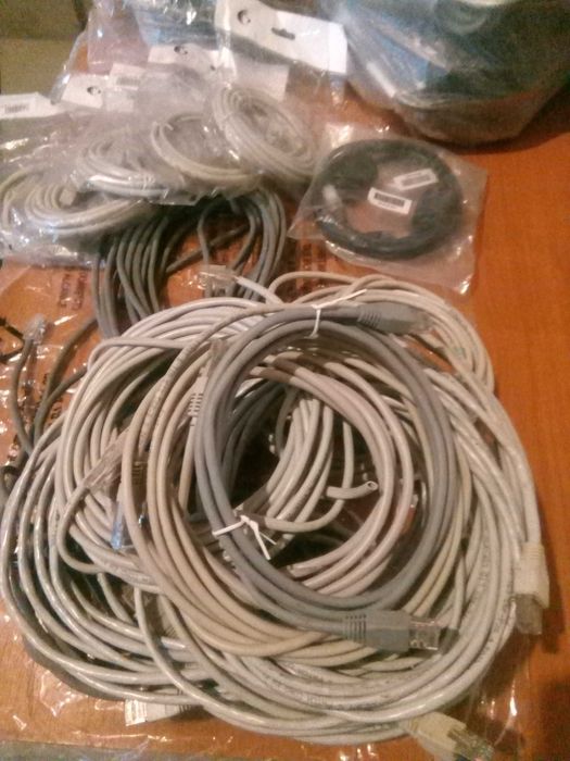 Power Cables for PCs and Other Devices427552793334261763