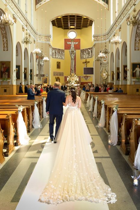 Suknia ślubna projektu Patrycji Kujawy "Patrizia" roz36
