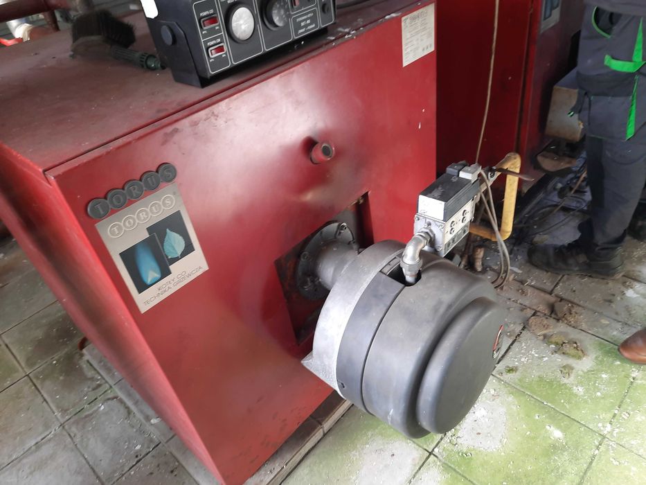 Palnik gazowy GIERSH RG20_Pompa GRUNDFOS UPSD 32-30_kocioł 100kW Torus
