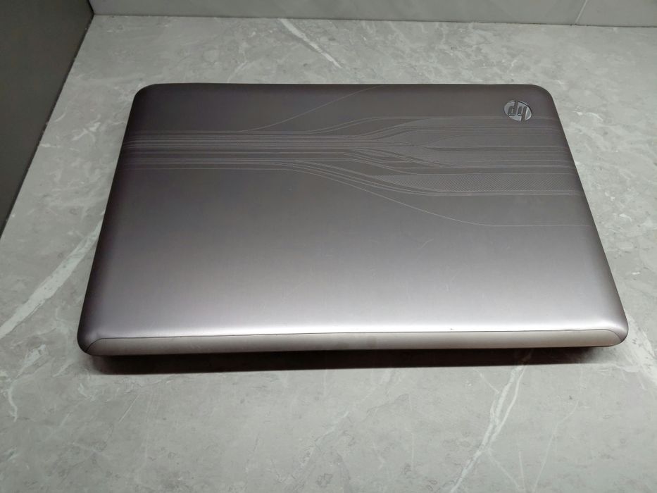 HP Pavilion dv7-4100er під відновлення. Вмикається, без зображення