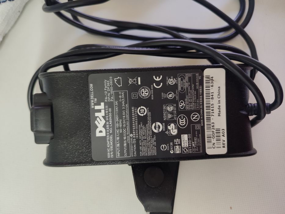 Vendo carregadores da Dell