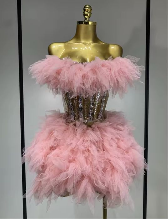 Rozowa sukienka pióra doda piorka zdobiona exclusive butik