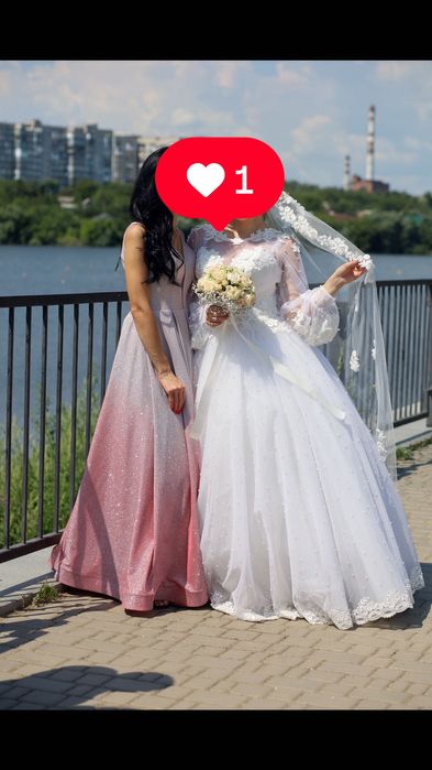 Вживана весільна сукня