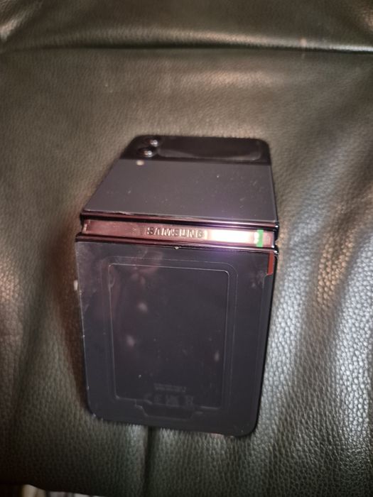 Zflip 4 samsung como novo