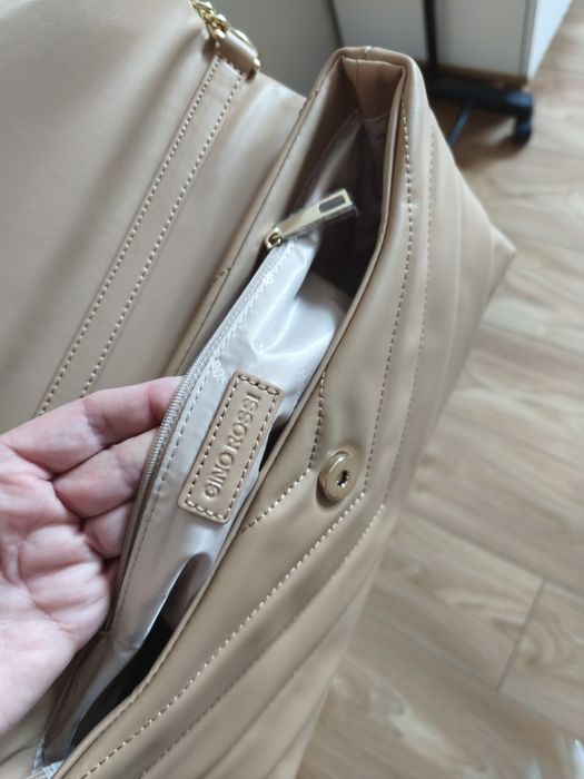 Pikowana skórzana torebka