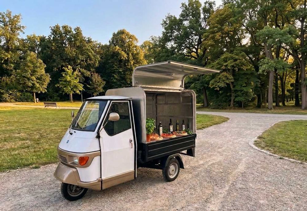 PIZZA - Mobilna Pizza /Impreza firmowa /wypieka na zywo/ Wesela/ piaggio Ape / prosseco van