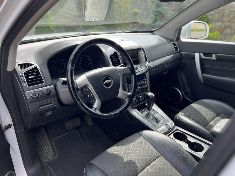 Продаю машину Chevrolet Captiva 22TD 4*4.