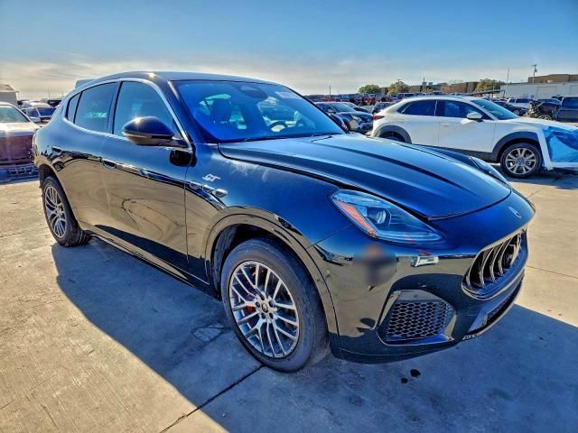 Maserati Grecale Auta z USA - Zapytaj o więcej ofert !