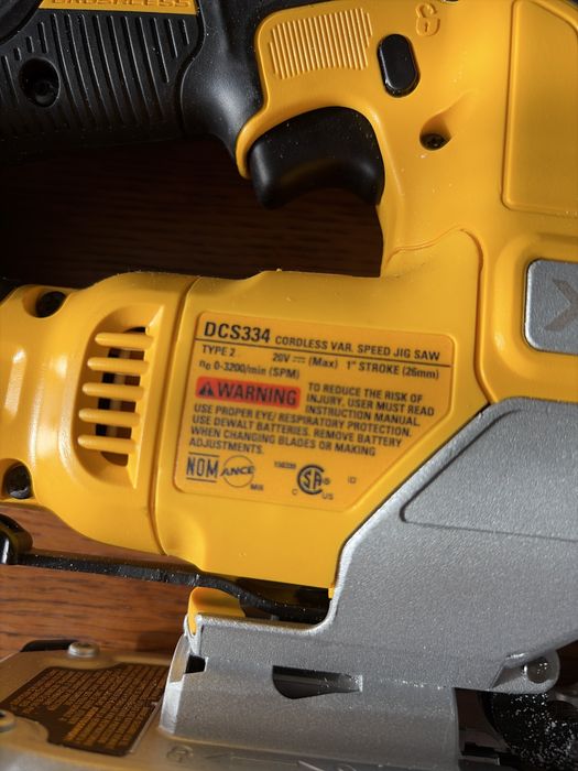 Лобзик DeWALT  DCS334 оригінал США