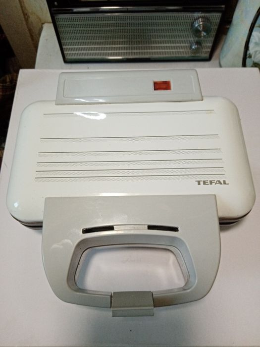 Бутербродница Tefal